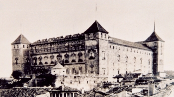 Fotografía del Edificio Alcázar, en la ciudad de Toledo. Álbum de vistas fotográficas de la Academia General Militar, 1887. Museo del Ejército.