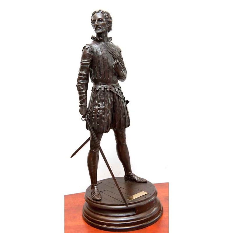 Cervantes, soldado y poeta. Escultura de Sergio Blanco Rivas, 1999. Museo del Ejército.