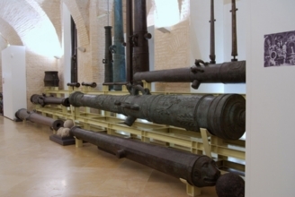 Cañones. Museo del Ejército.