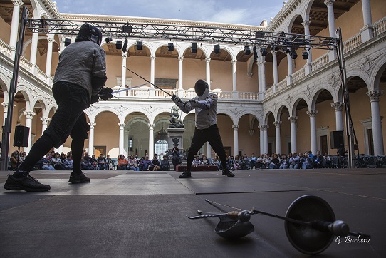 2018 LA NOCHE TOLEDANA-Demostración de esgrima antigua
