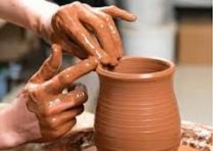 UN MUSEO NUEVO CADA MES: "Taller de decoración de cerámica"