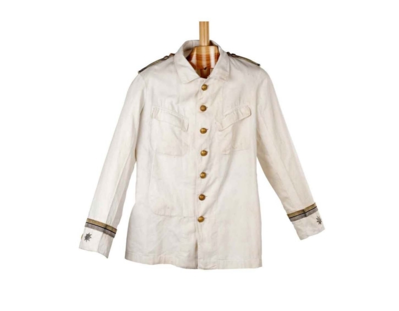 Perteneciente al comandante Julián Fortea Selví, protagonista de una heroica acción en Filipinas en 1898, que al contrario de lo sucedido con los Héroes de Baler, es poco conocida por el público.