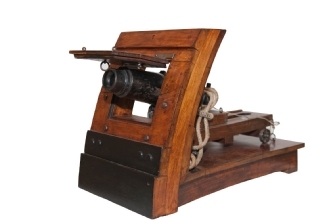 Una pequeña andanada. Modelo de carronada naval del antiguo Museo de Artillería.