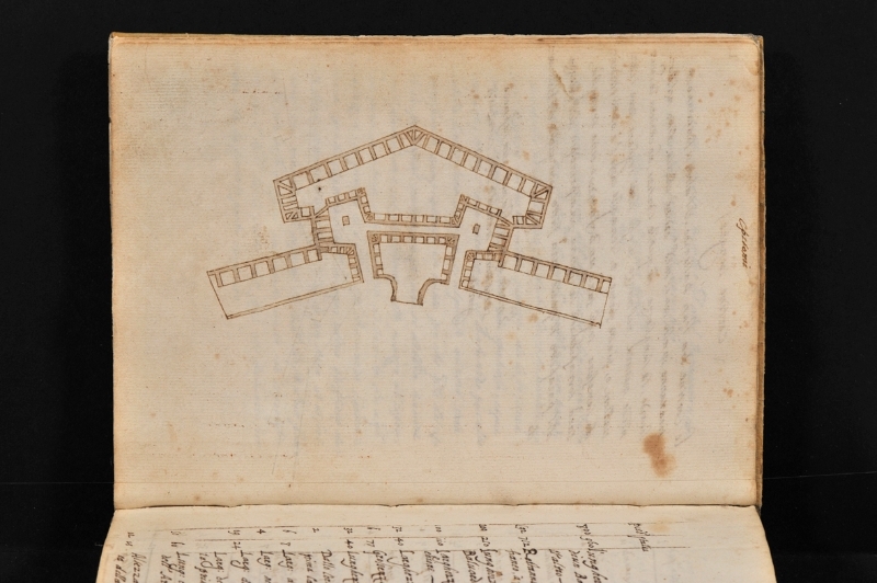 El Museo del Ejército conserva entre sus tesoros bibliográficos una obra relevante en cuanto a tratadística militar, se trata del conocido como "Epitomi", de Juan Bautista Antonelli. FOTO: MUSEO DEL EJÉRCITO.