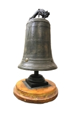 Campana de Kin-hoa (Cochinchina, actual Vietnam). Museo del Ejército.