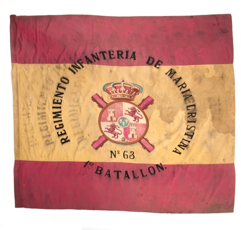 La bandera de la exposicición temporal "1898 El final de cuatro siglos de Cuba y Filipinas españolas" nos muestra en su paño las cicatrics de la Historia y nos evoca nuestro pasado