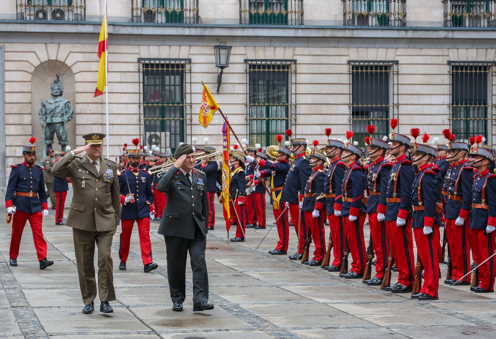 Visita oficial a España del Comandante de las Fuerzas Terrestres de Turquía