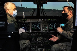 El JEME visita  el acuartelamiento 'Héroes del Revellín' en Agoncillo