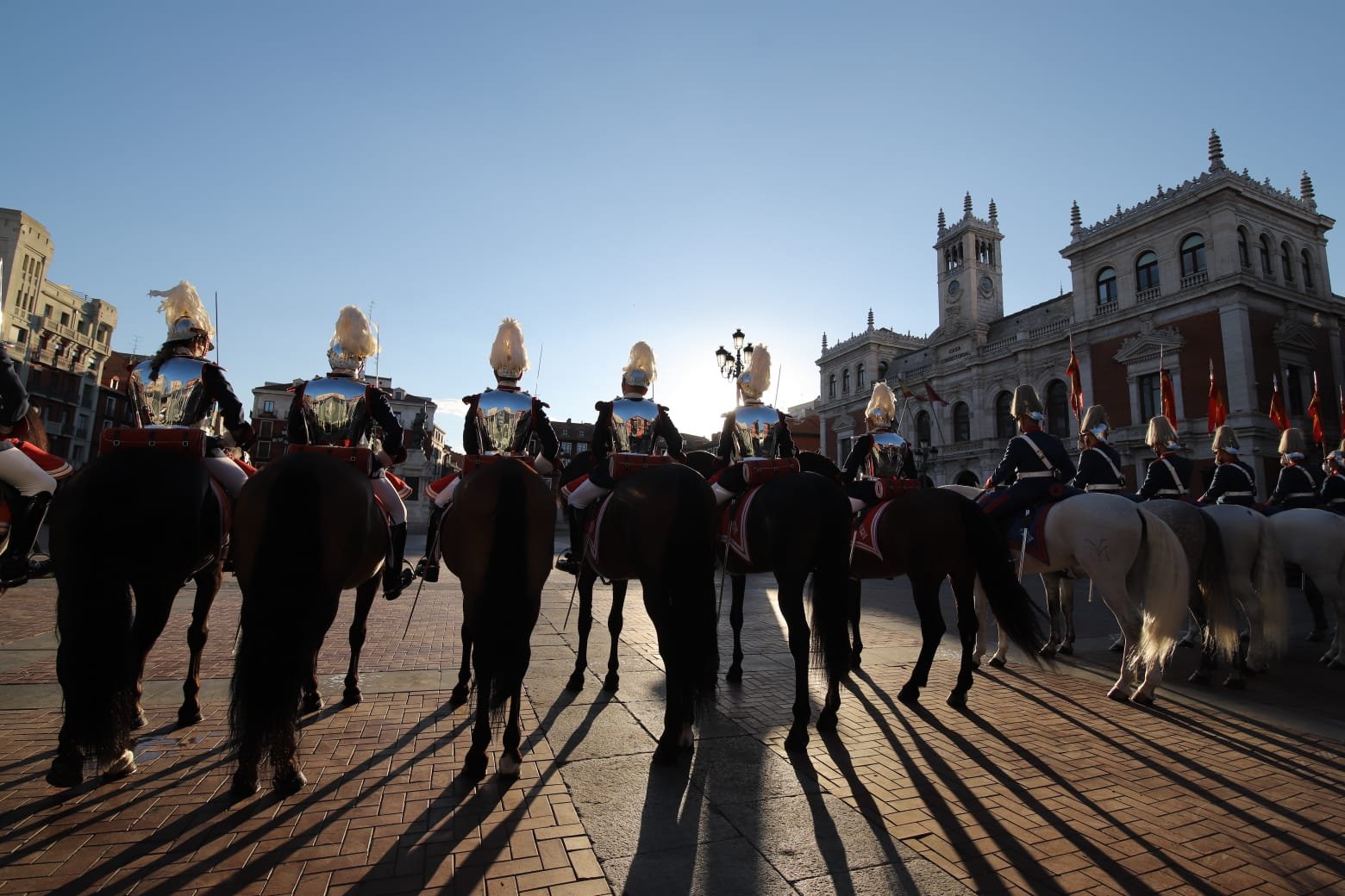 El JEME preside la parada militar por la celebración de Santiago Apostol, patrón del Arma de Caballería