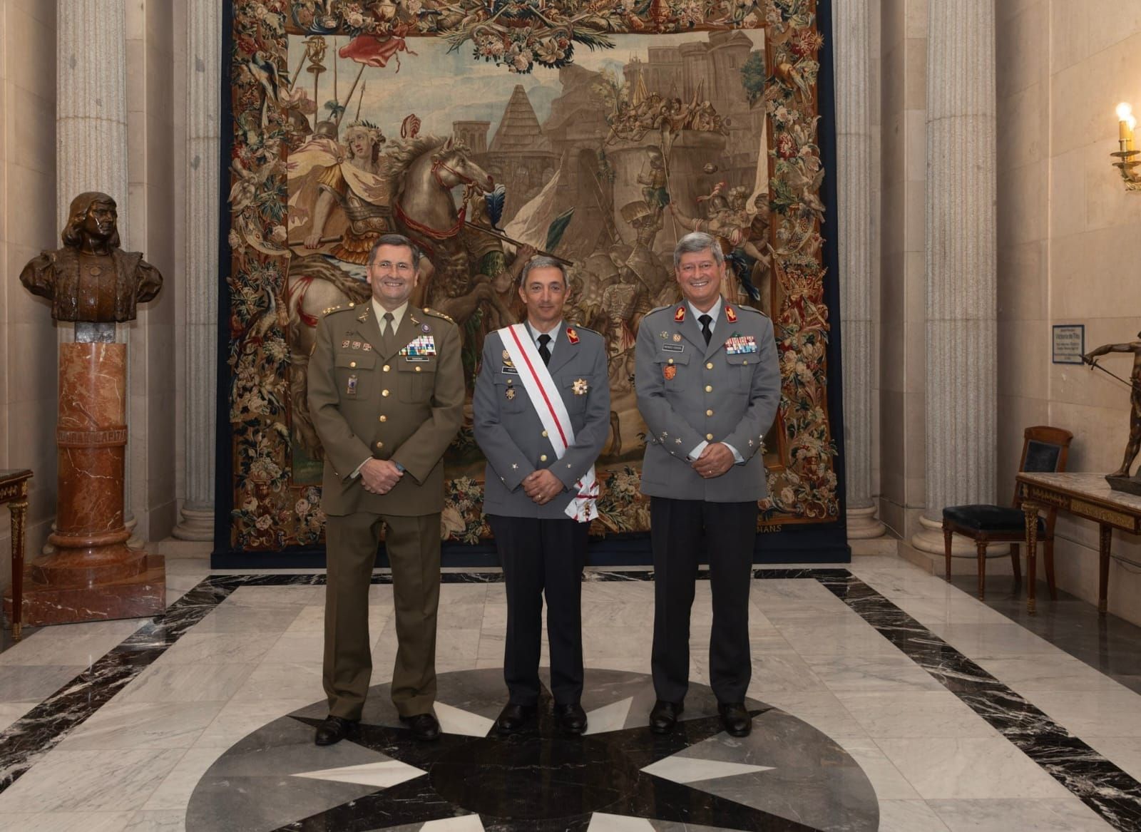 El JEME recibe al GE Eduardo Manuel Braga da Cruz Mendes Ferrão JEME Exército Português