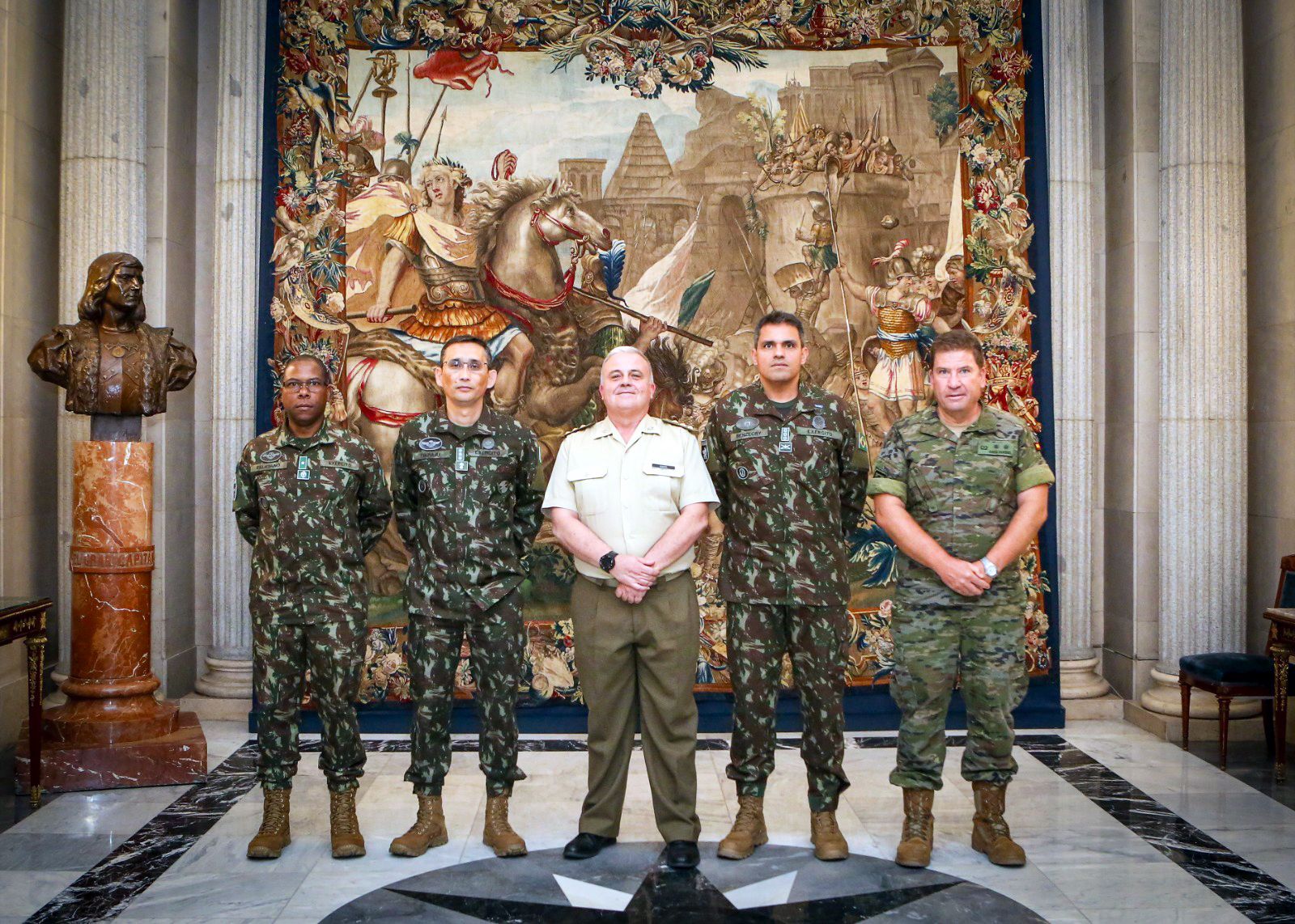 Una delegación del Centro de Comunicación Social del Estado Maior do Exército Brasileño ha realizado una visita oficial a España