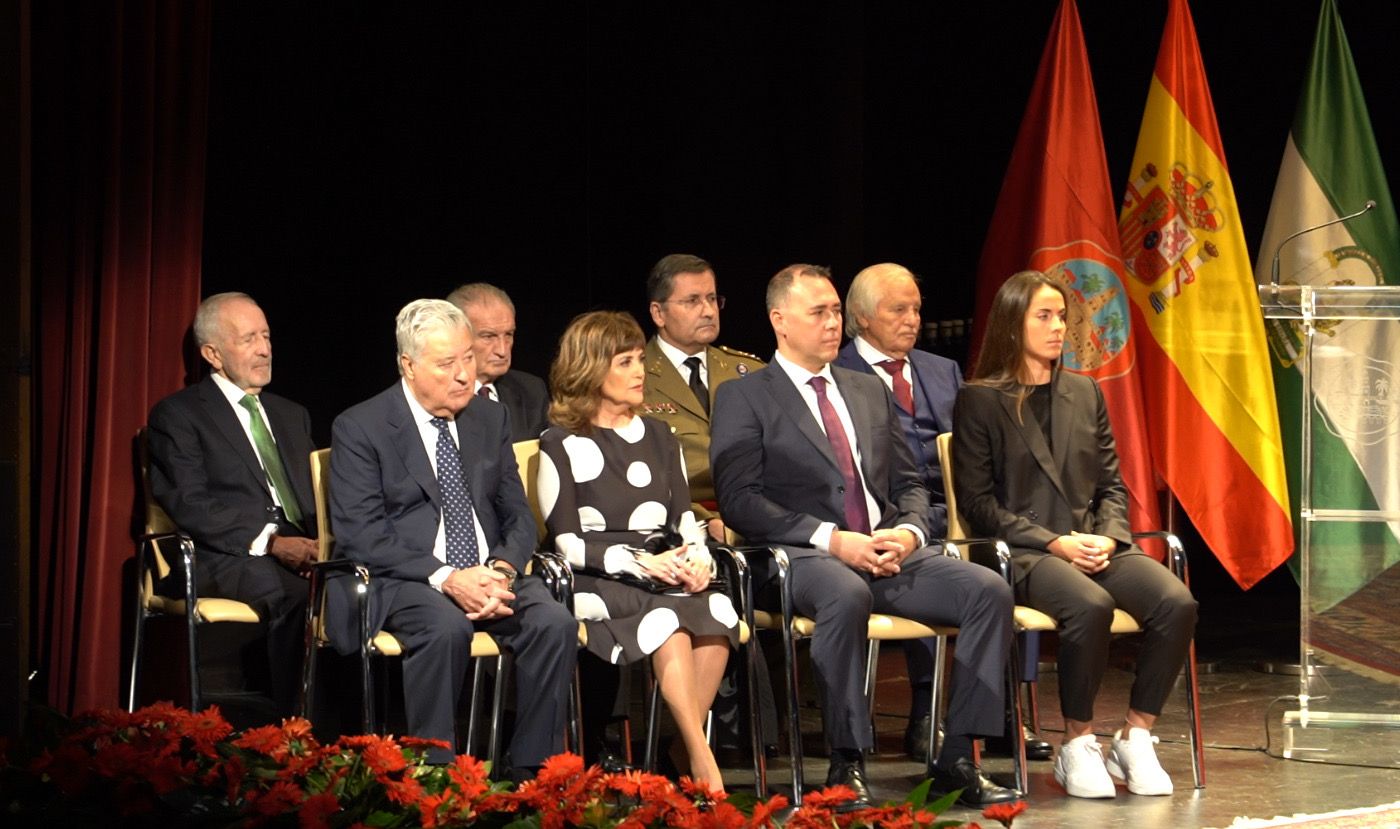 El Ayuntamiento de Córdoba concede la "Medalla al Mérito" al JEME