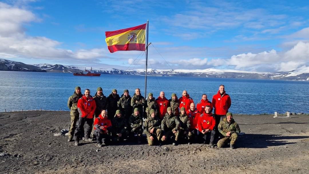 Badera XXXVII CAET Decepción