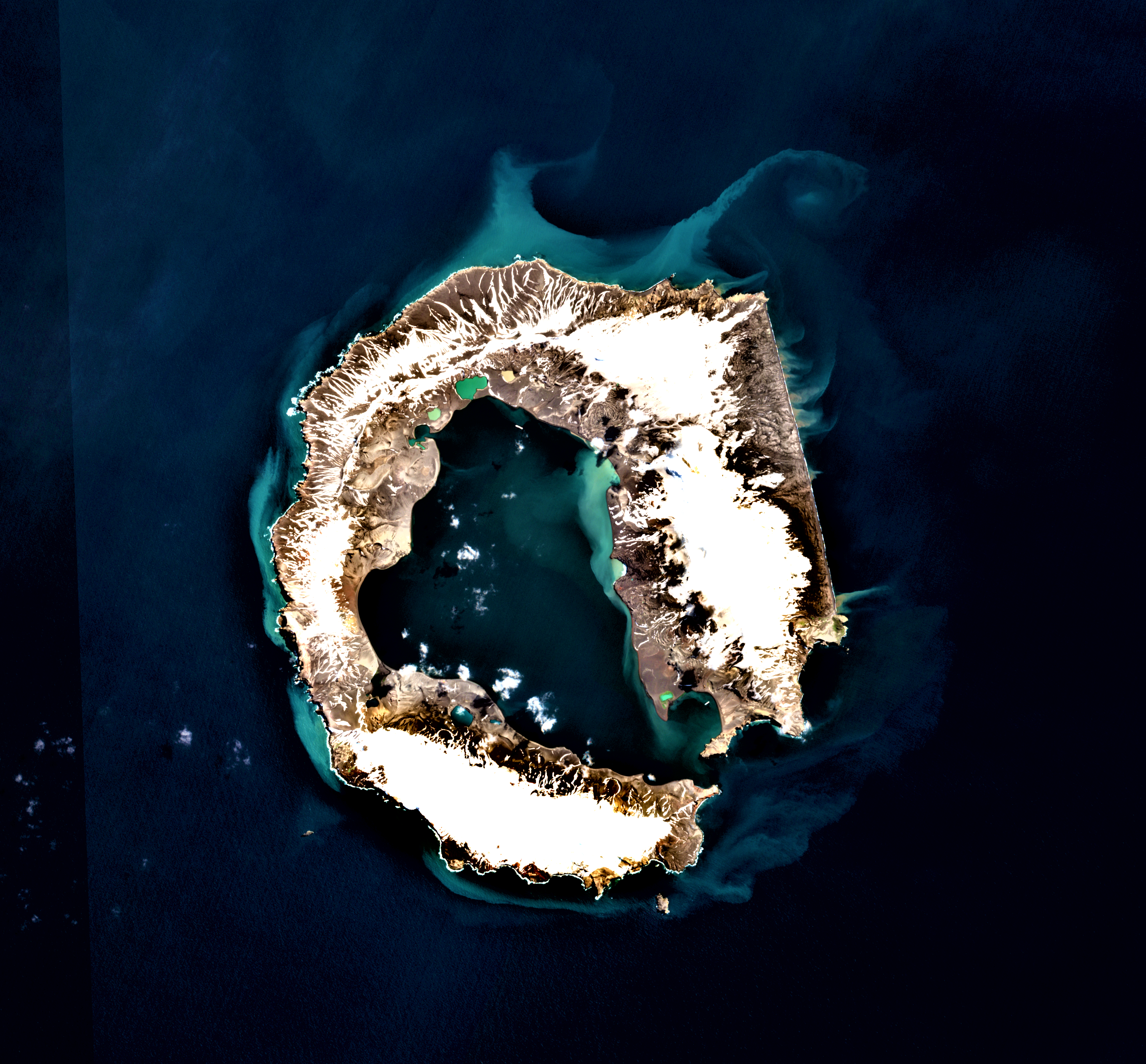 Isla Decepcion satelite