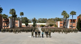 Formación del Batallón con la ministra de Defensa