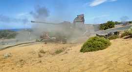 Cañón 35/90 realizando fuego real.