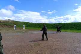 Ejercicio de tiro de combate con pistola