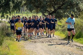 Corredores por el circuito de la prueba.