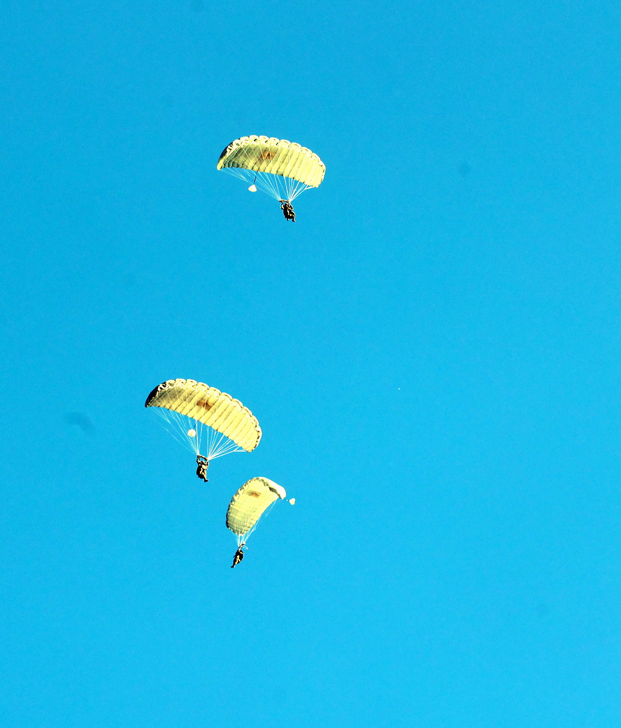 Exhibición aérea Palacio de Congresos Huesca 16