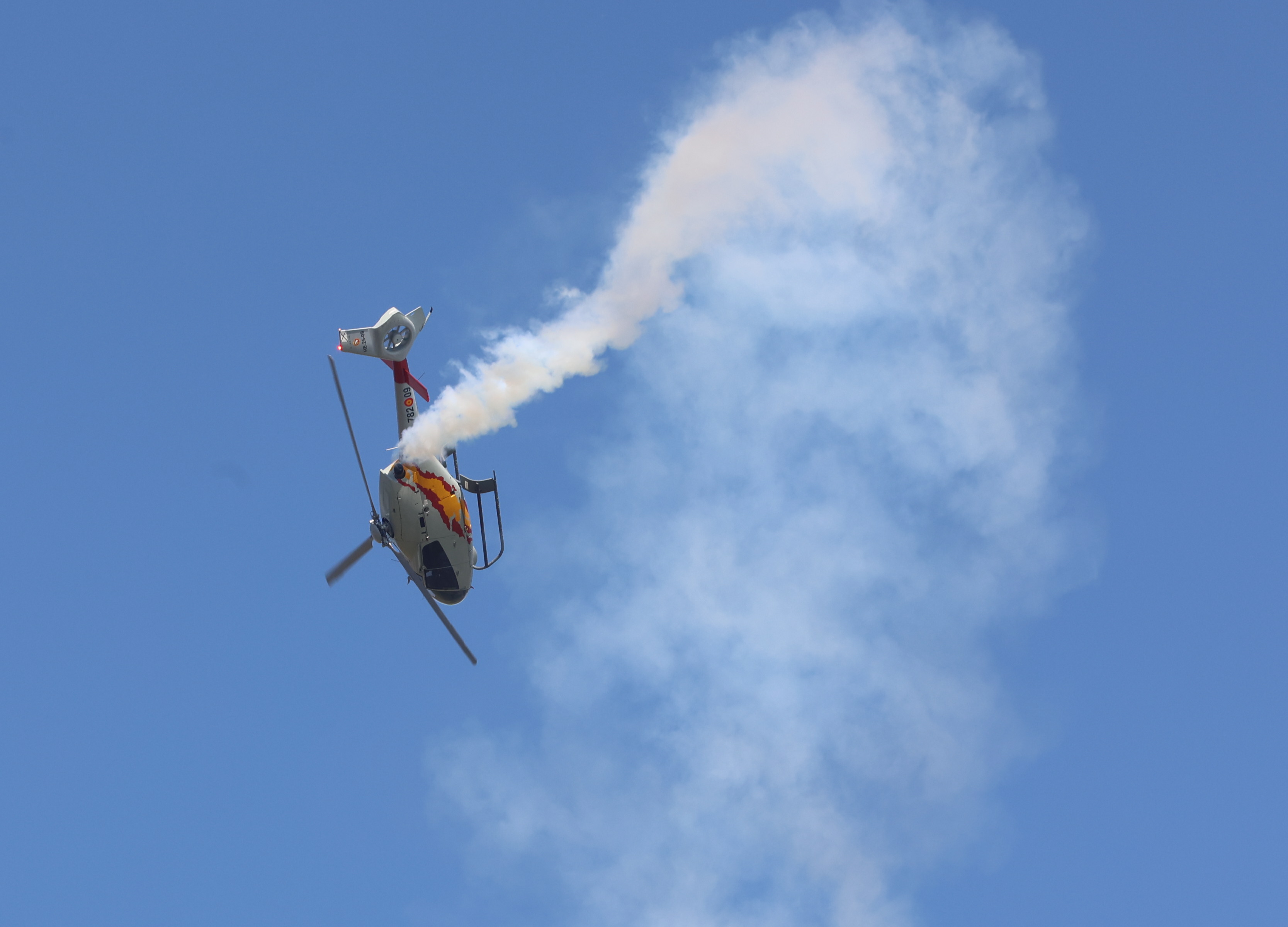 Exhibición aérea Palacio de Congresos Huesca 22