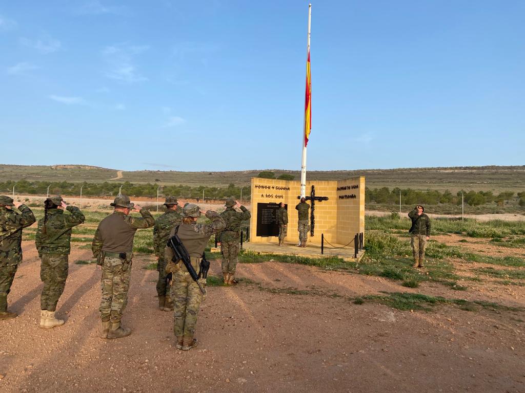 IZADO DE BANDERA EN EL EJERCICIO BALEX 22