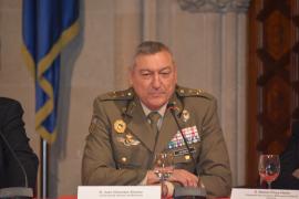 El General Cifuentes durante su intervención