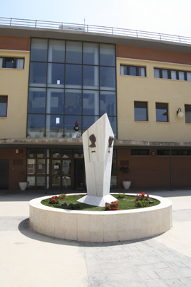 Entrada edificio RAMIX-32