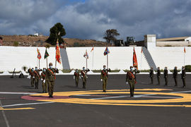 Guiones y banderines.