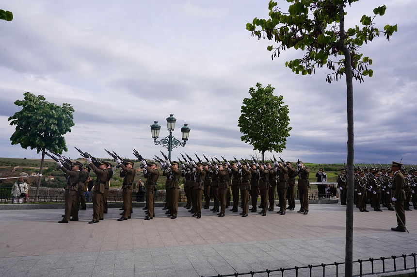 Acto Dos de Mayo  11