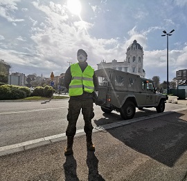 Patrulla por centro urbano