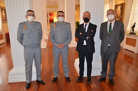 El ponente llega a la AGM