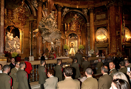 Presentación a la Virgen del Pilar