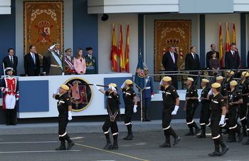Desfile 12 de octubre 2013