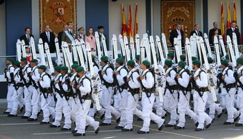 Desfile 12 de octubre 2013