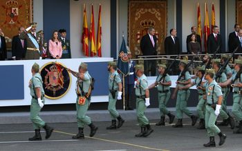 Desfile 12 de octubre 2013
