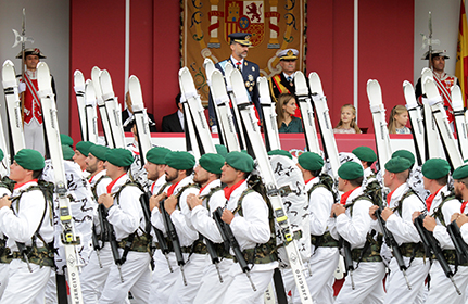 Desfile 12 de octubre 2014