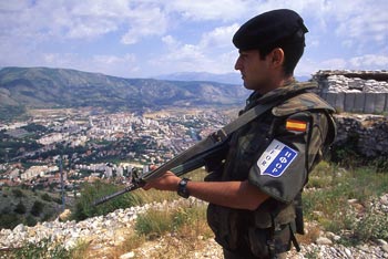 Conmemoración del final de la misión en Bosnia i Herzegovina (1993 - 1996 - 1998)
