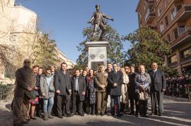 Autoridades y descendientes de los héroes de Baler