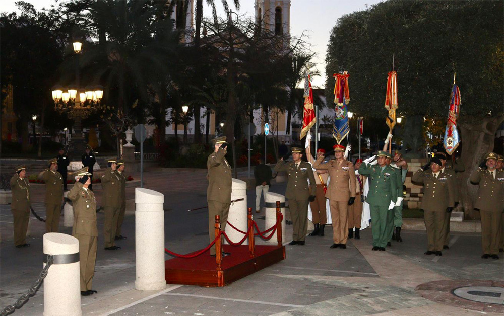 El JEME recibe los honores en el CG de COMGECEU