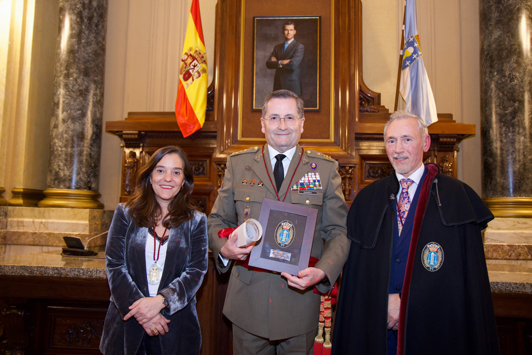 Nombramiento del GE JEME como Caballero de Honor