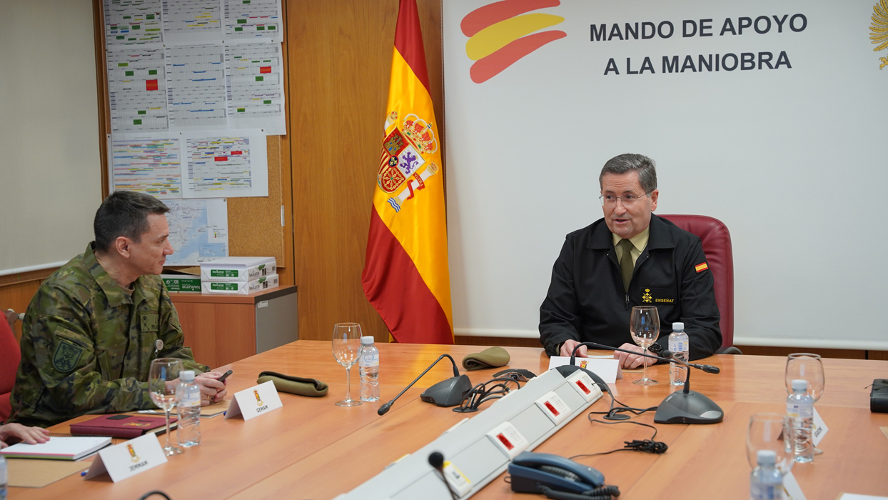 El JEME visita el Cuartel General del Mando de Apoyo a la Maniobra