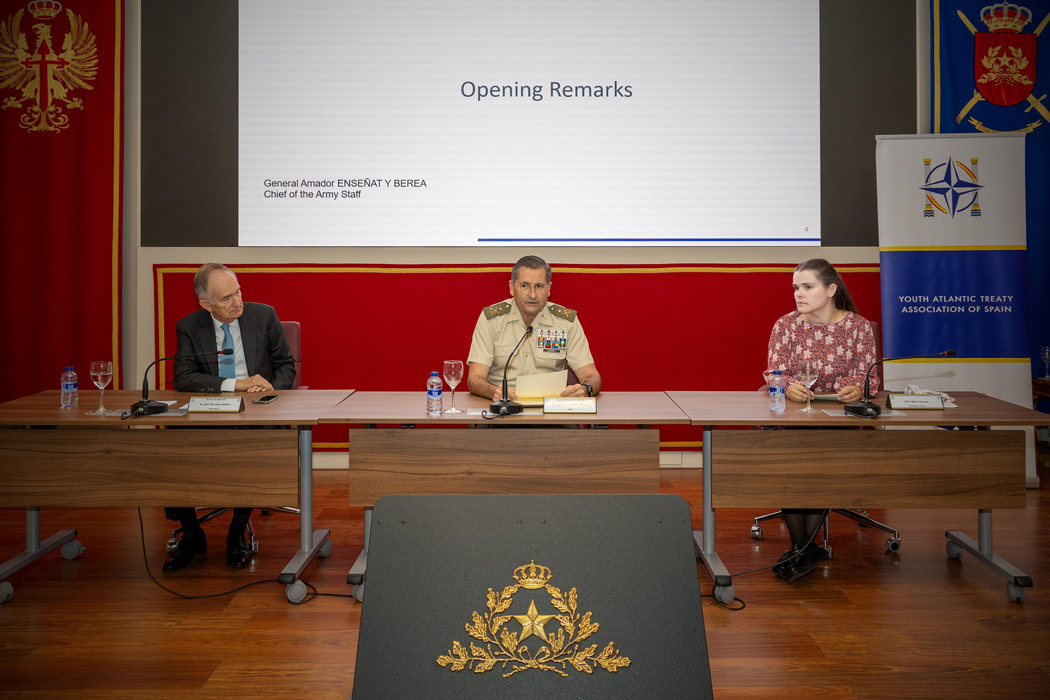 El Ejército de Tierra participa en la conferencia 'Youth Mediterranean Dialogue' 2025