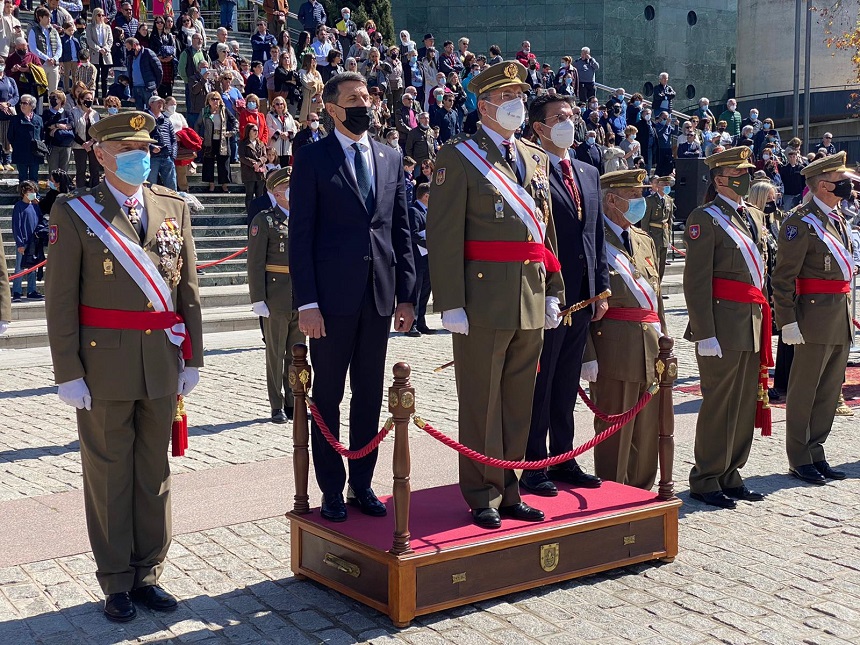 El JEME preside el acto de celebración del XXV Aniversario del MADOC