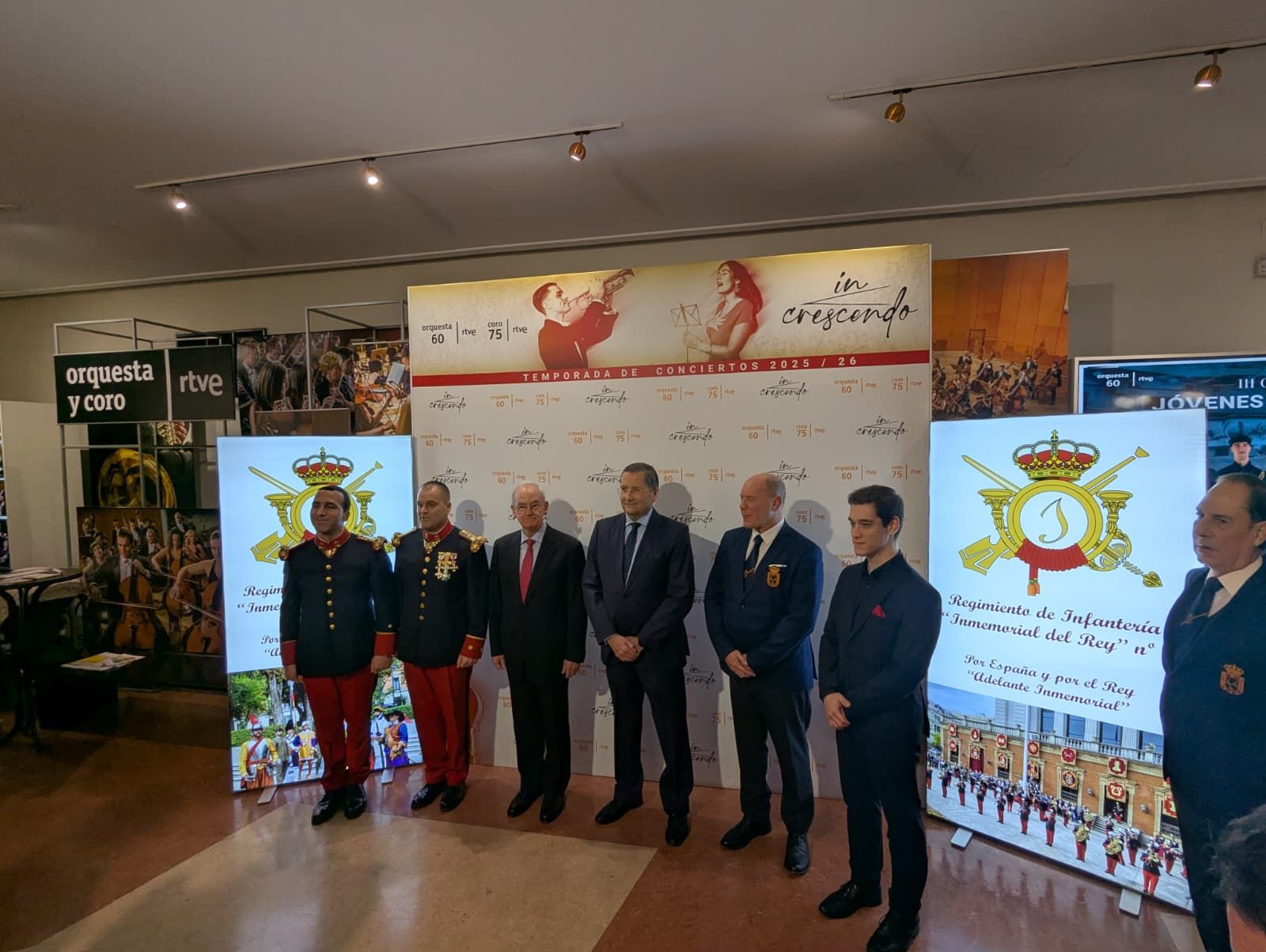 El JEME asiste al tradicional concierto de Navidad a cargo de la Unidad de Música del Regimiento de Infantería «Inmemorial del Rey» N.º 1.