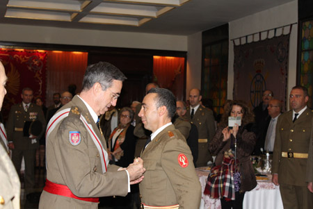 El JEME preside los actos de Santa Bárbara, Patrona de Artillería, en el Acuartelamiento de "Fuencarral"