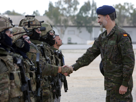 El JEME junto a Su Majestad El Rey Felipe VI, en la operación “Lucentum”