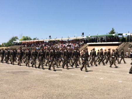 Desfile de la XLI promoción