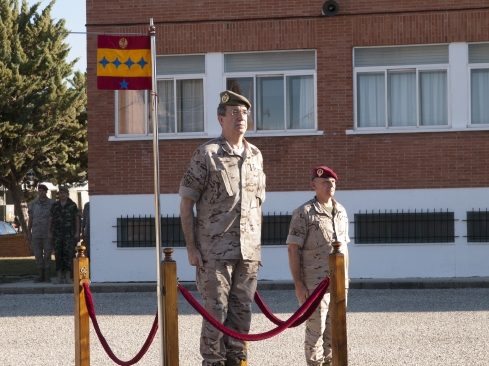 Visita del Ministro de Defensa y del JEME a la B.M "Cid Campeador"