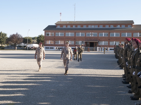 Visita del Ministro de Defensa y del JEME a la B.M "Cid Campeador"