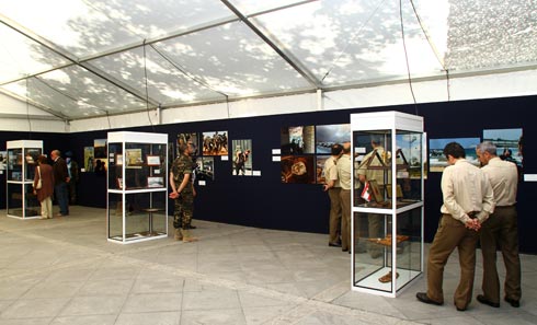 Exposición fotográfica sobre la misión en el Líbano y presentación del libro